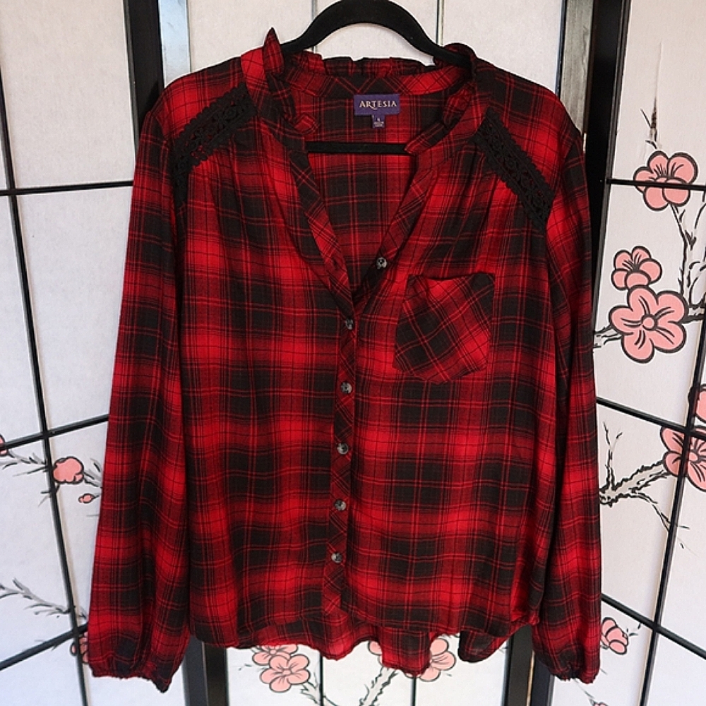 Artesia Red and Black Plaid Relaxed Button Down Blouse Size Large With Pocket